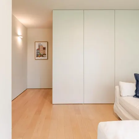 Hostwise - Grand W/ Pool, Garden & Garage * Porto